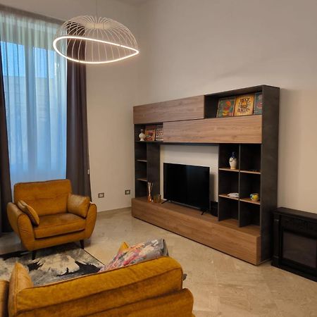 La Casa Rossa Apartment Brindisi Bagian luar foto